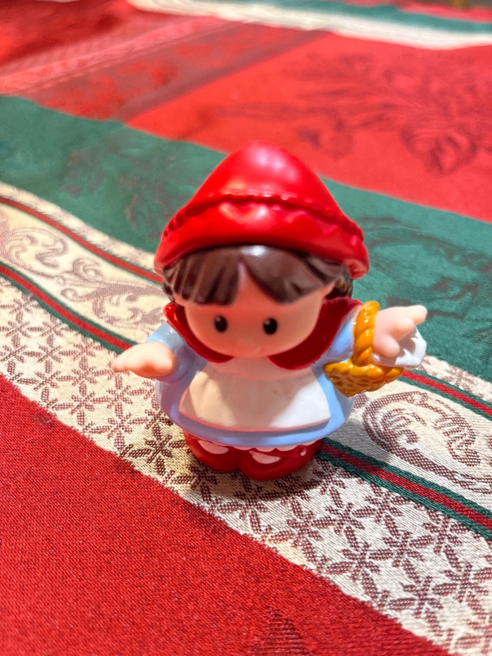 1999 Fisher Price Little People Little Red Riding Hood Figure